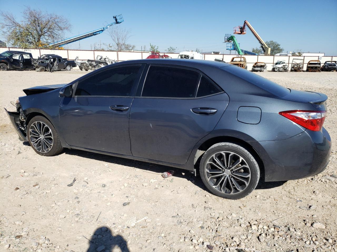 Изображение 2 2015 TOYOTA COROLLA L 2015 с VIN 2T1BURHE9FC411302