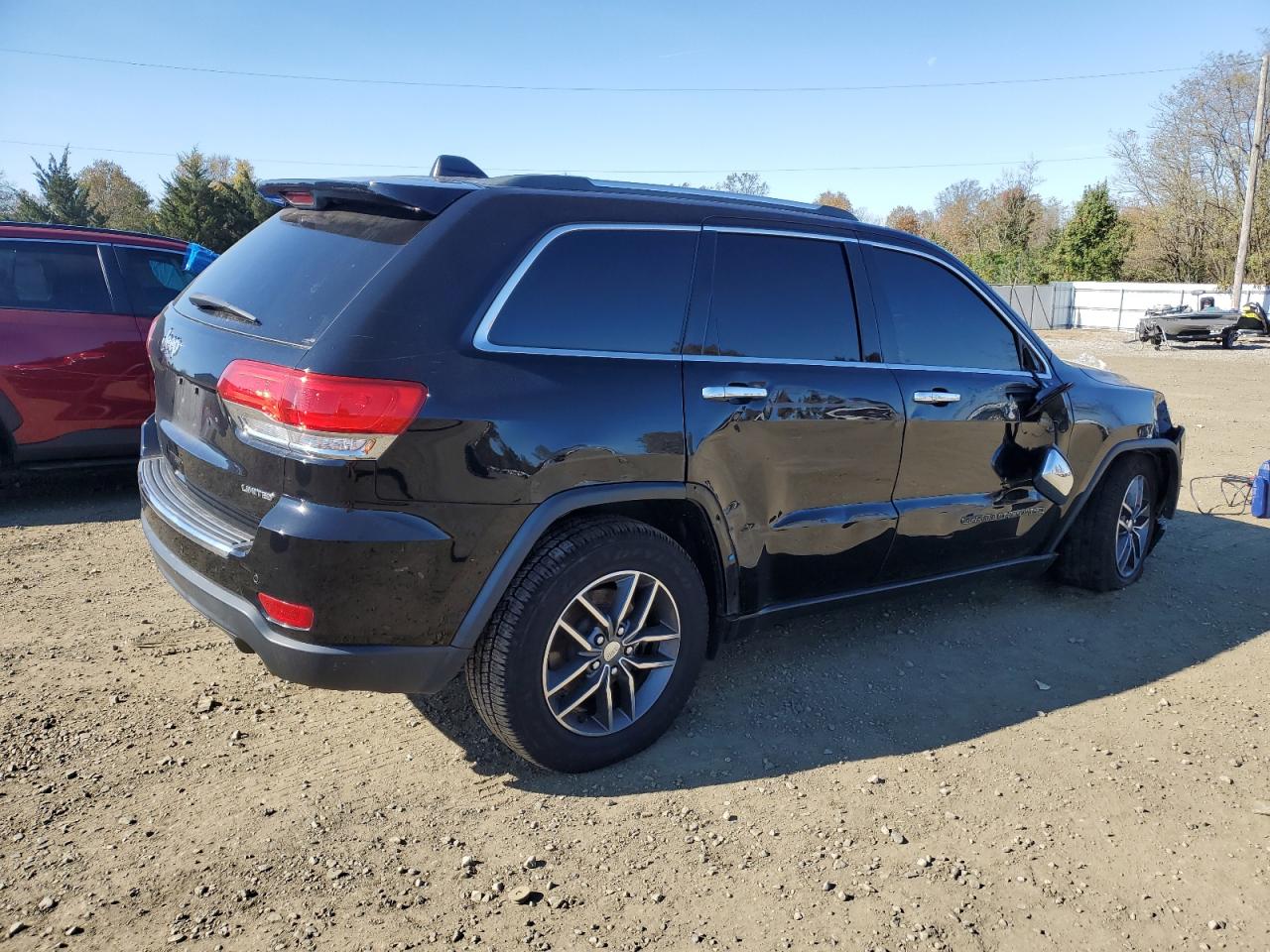 Image 3 of 2018 JEEP GRAND CHEROKEE LIMITED 2018 with VIN 1C4RJFBG7JC398986