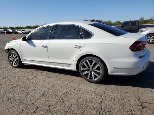 Изображение 2 2017 VOLKSWAGEN PASSAT SE 2017 с VIN 1VWGT7A33HC011413