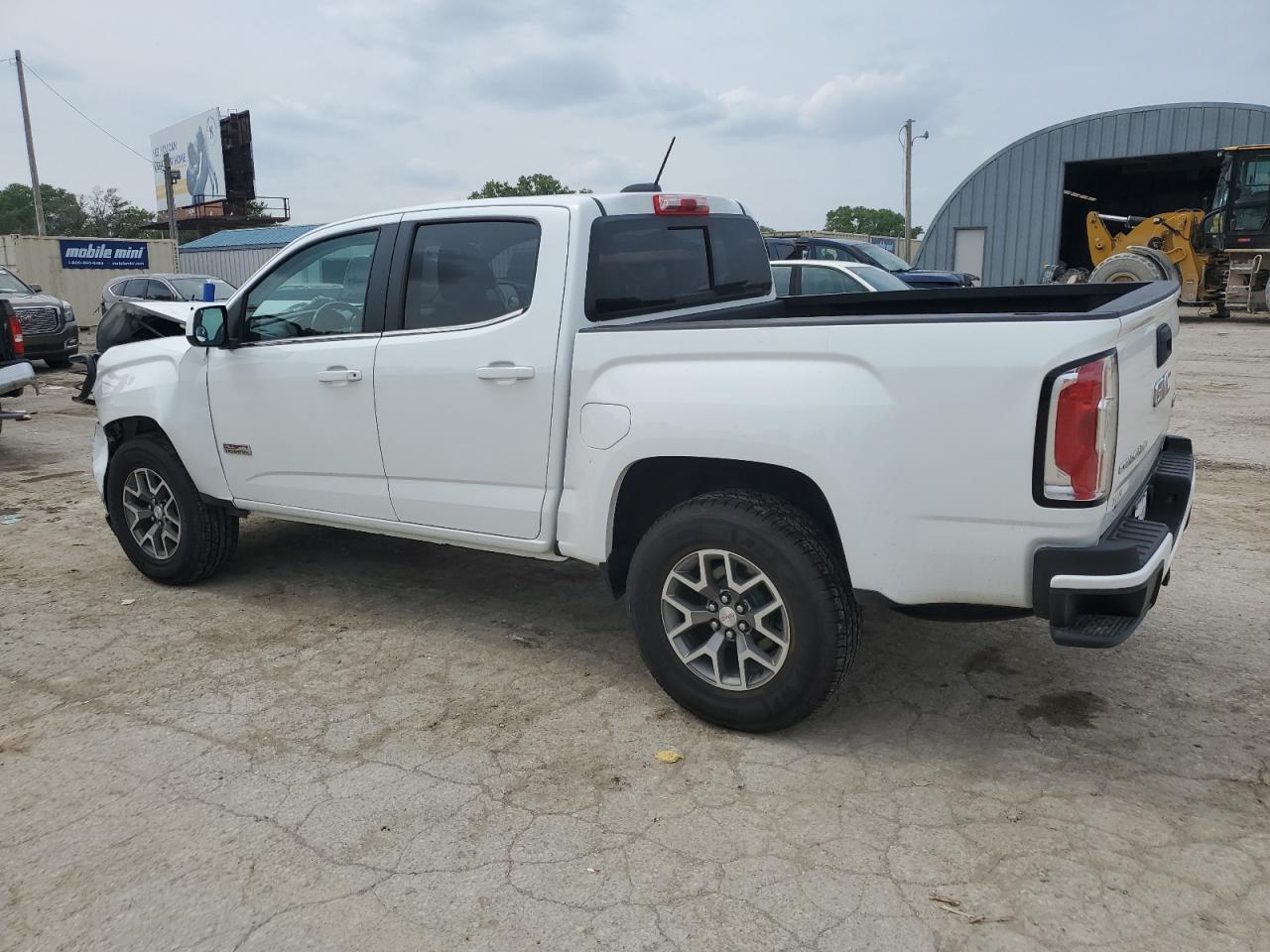 Image 2 of 2019 GMC CANYON ALL TERRAIN 2019 with VIN 1GTG6FEN5K1343758