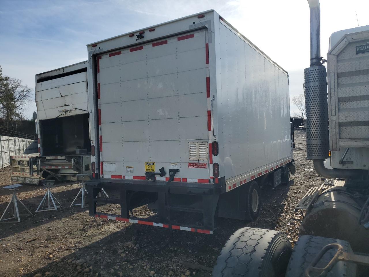 Image 3 of 2023 CHEVROLET 4500HD  2023 with VIN JALCDW166P7012547