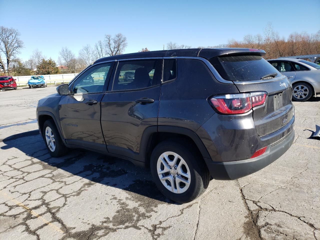 Obraz 2 z 2019 JEEP COMPASS SPORT 2019 z VIN 3C4NJCAB9KT735909