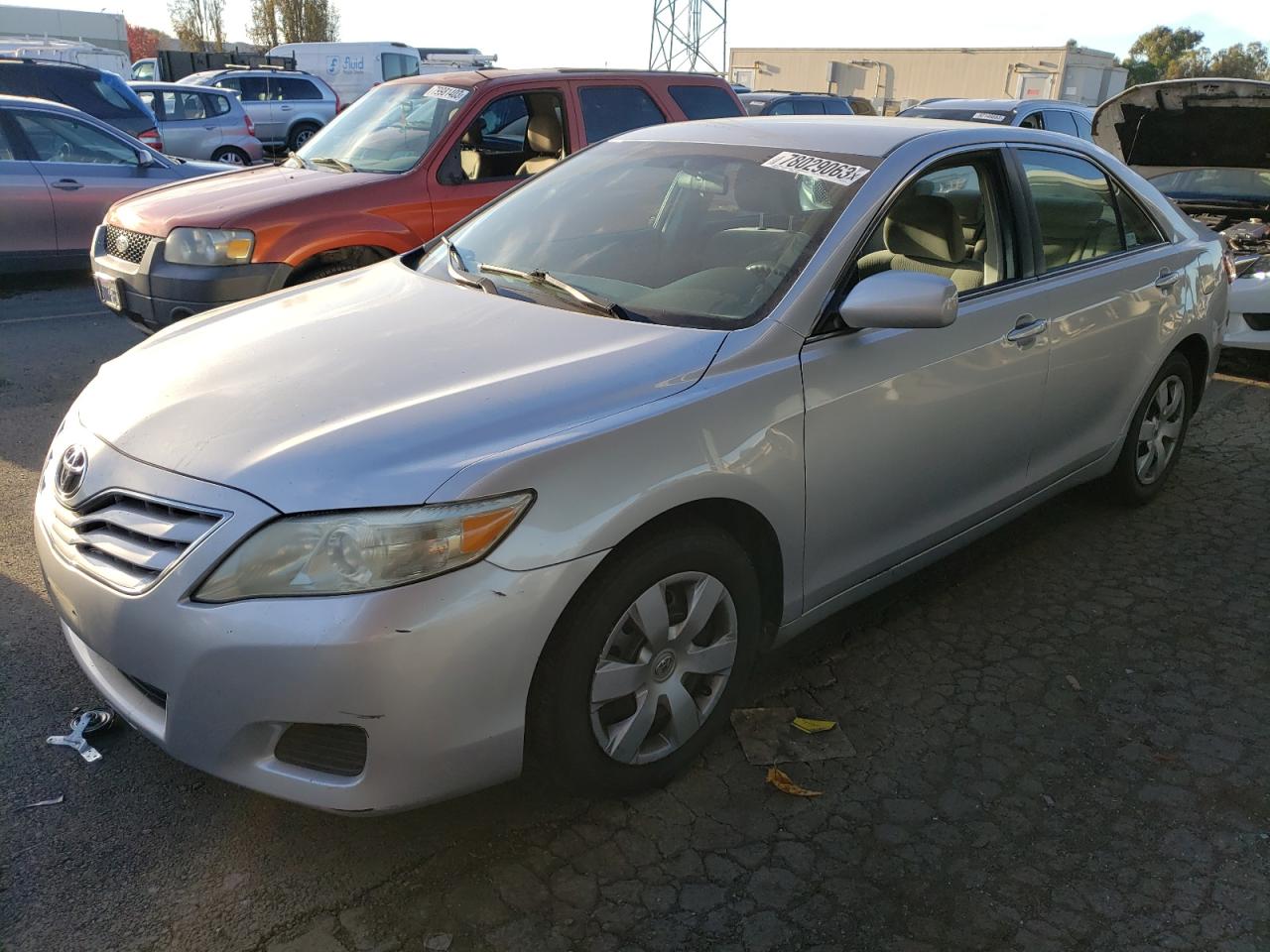 Изображение 1 2010 TOYOTA CAMRY BASE 2010 с VIN 4T1BF3EK1AU015874