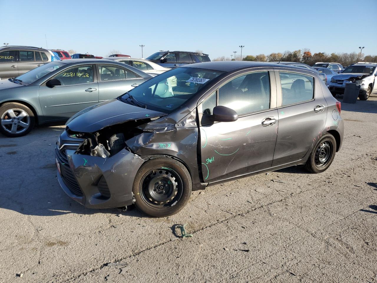Изображение 2015 TOYOTA YARIS  2015