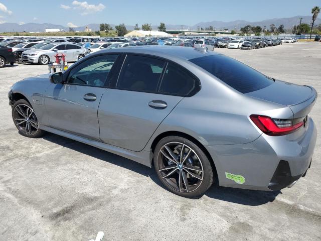 Изображение 2 2023 BMW 330E  2023 с VIN 3MW39FF08P8C95746