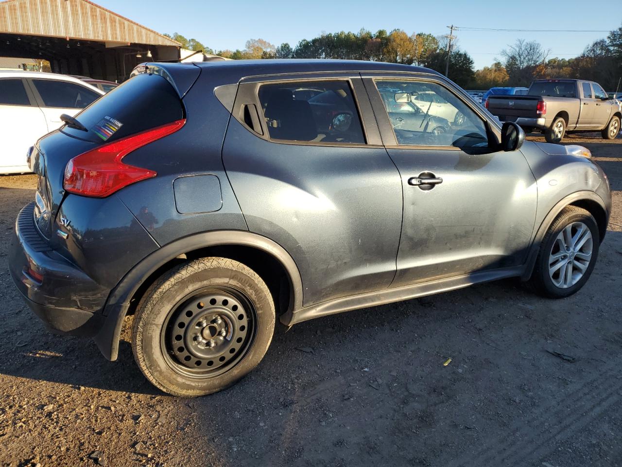 Image 3 of 2014 NISSAN JUKE S 2014 with VIN JN8AF5MR2ET353584