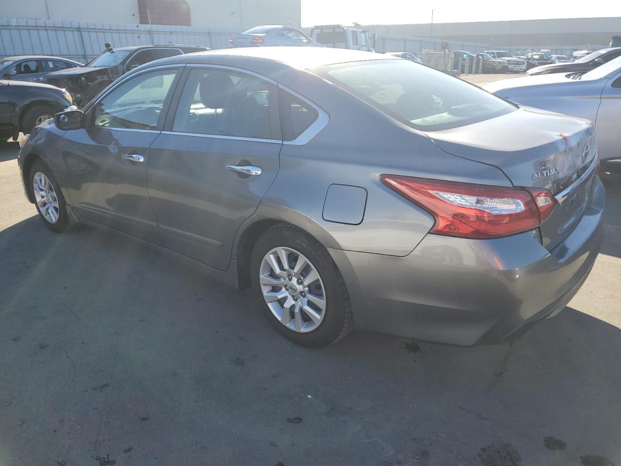 Image 2 of 2016 NISSAN ALTIMA 2.5 2016 with VIN 1N4AL3AP0GC166705