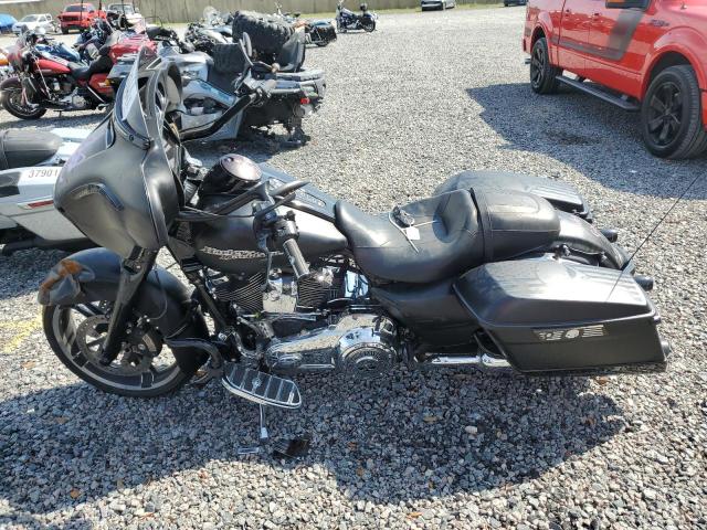 Изображение 3 2017 HARLEY-DAVIDSON FLHX STREET GLIDE 2017 с VIN 1HD1KBC19HB661295