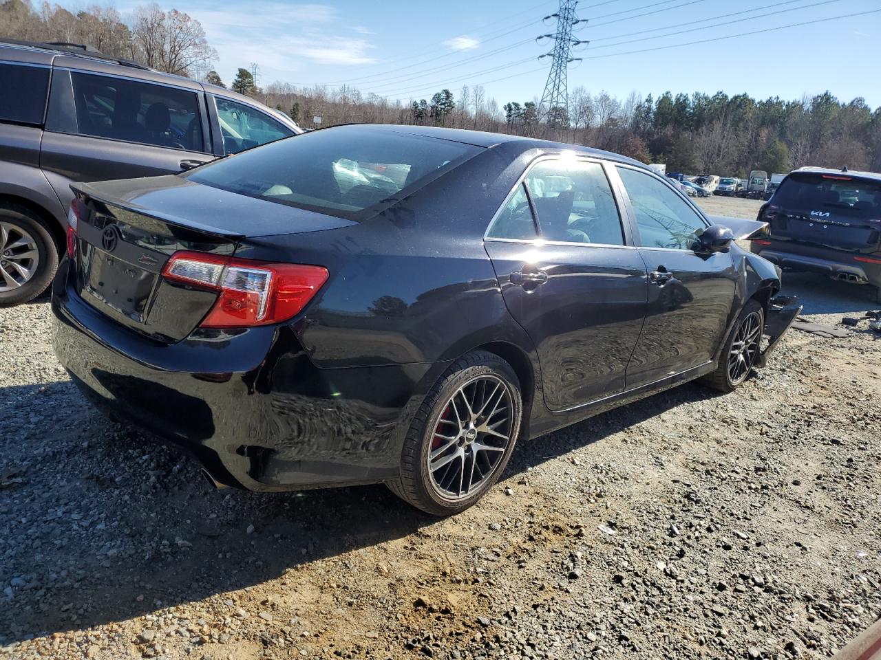 Изображение 3 2014 TOYOTA CAMRY L 2014 с VIN 4T1BF1FK9EU847018