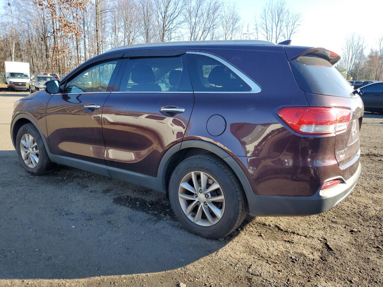Image 2 of 2016 KIA SORENTO LX 2016 with VIN 5XYPG4A38GG064138