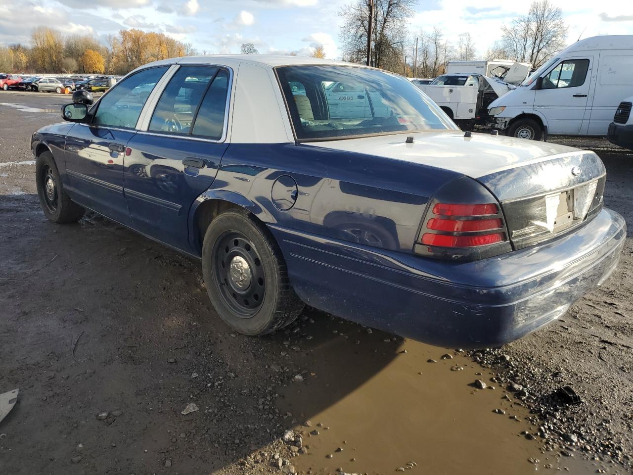 Image 2 of 2010 FORD CROWN VICTORIA POLICE INTERCEPTOR 2010 with VIN 2FABP7BV8AX106839