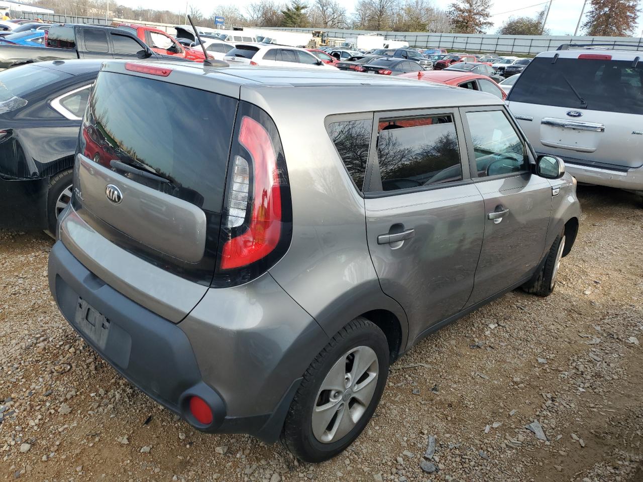 Image 3 of 2015 KIA SOUL  2015 with VIN KNDJN2A26F7235729