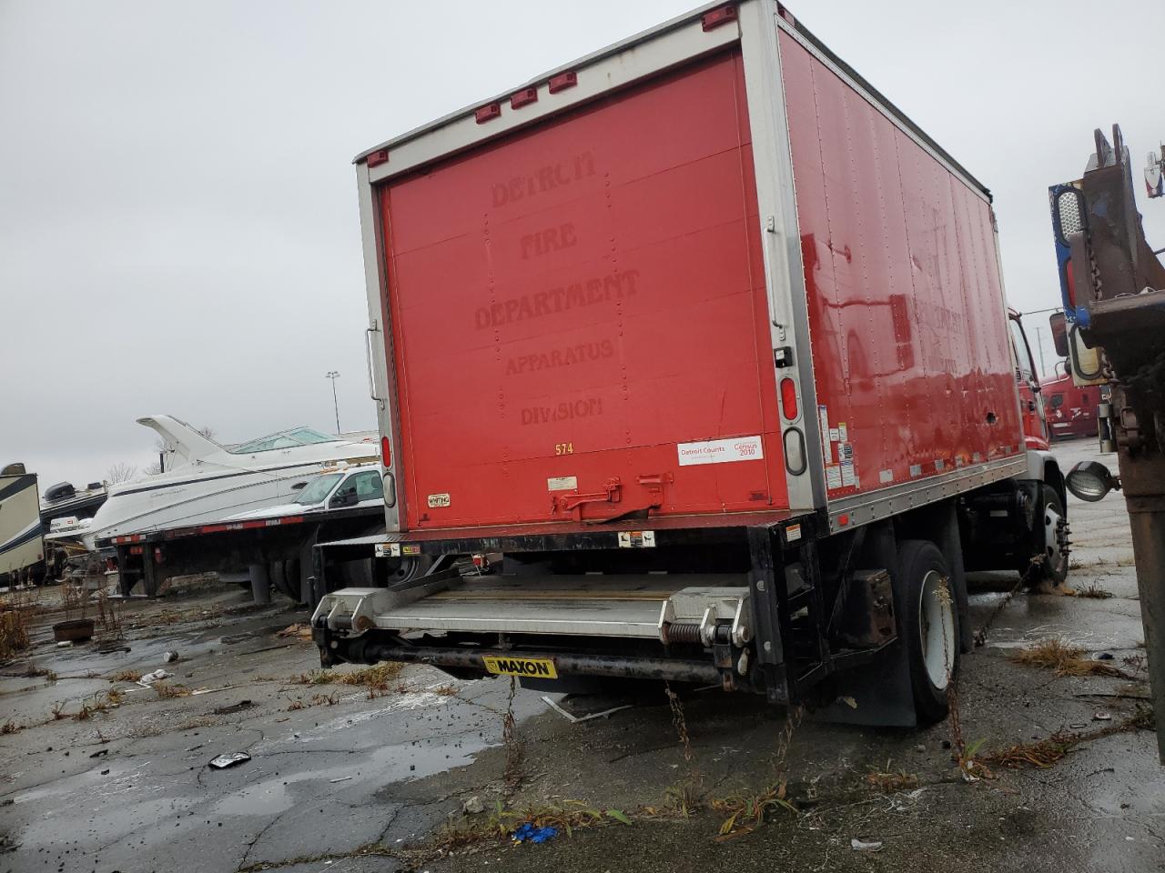 Image 3 of 2009 CHEVROLET T-SERIES F6B042 2009 with VIN 1GBL6F1B99F403083