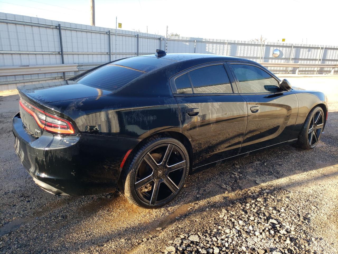 Obraz 3 z 2015 DODGE CHARGER SXT 2015 z VIN 2C3CDXHG0FH725036