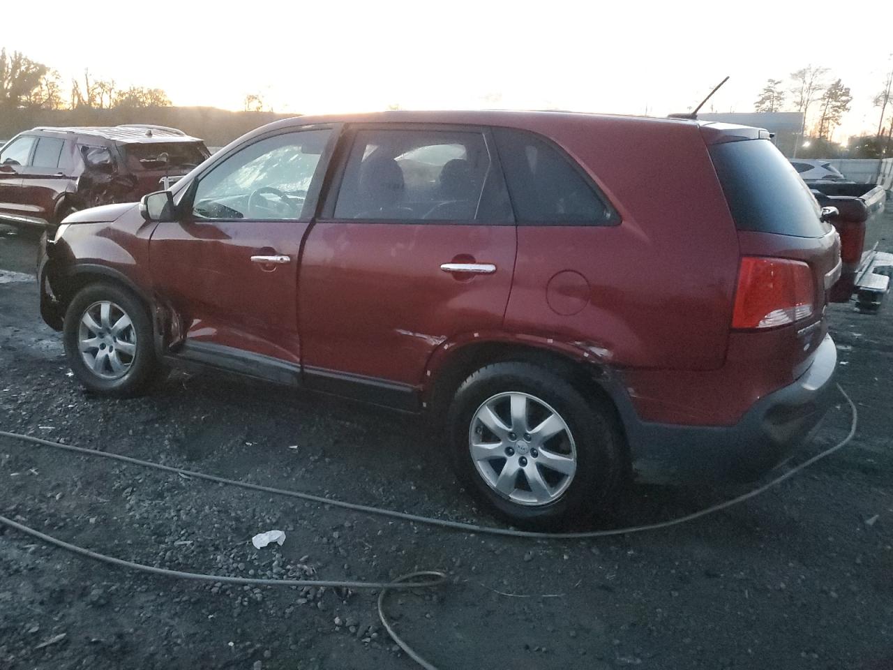 Изображение 2 2011 KIA SORENTO BASE 2011 с VIN 5XYKT3A18BG021944