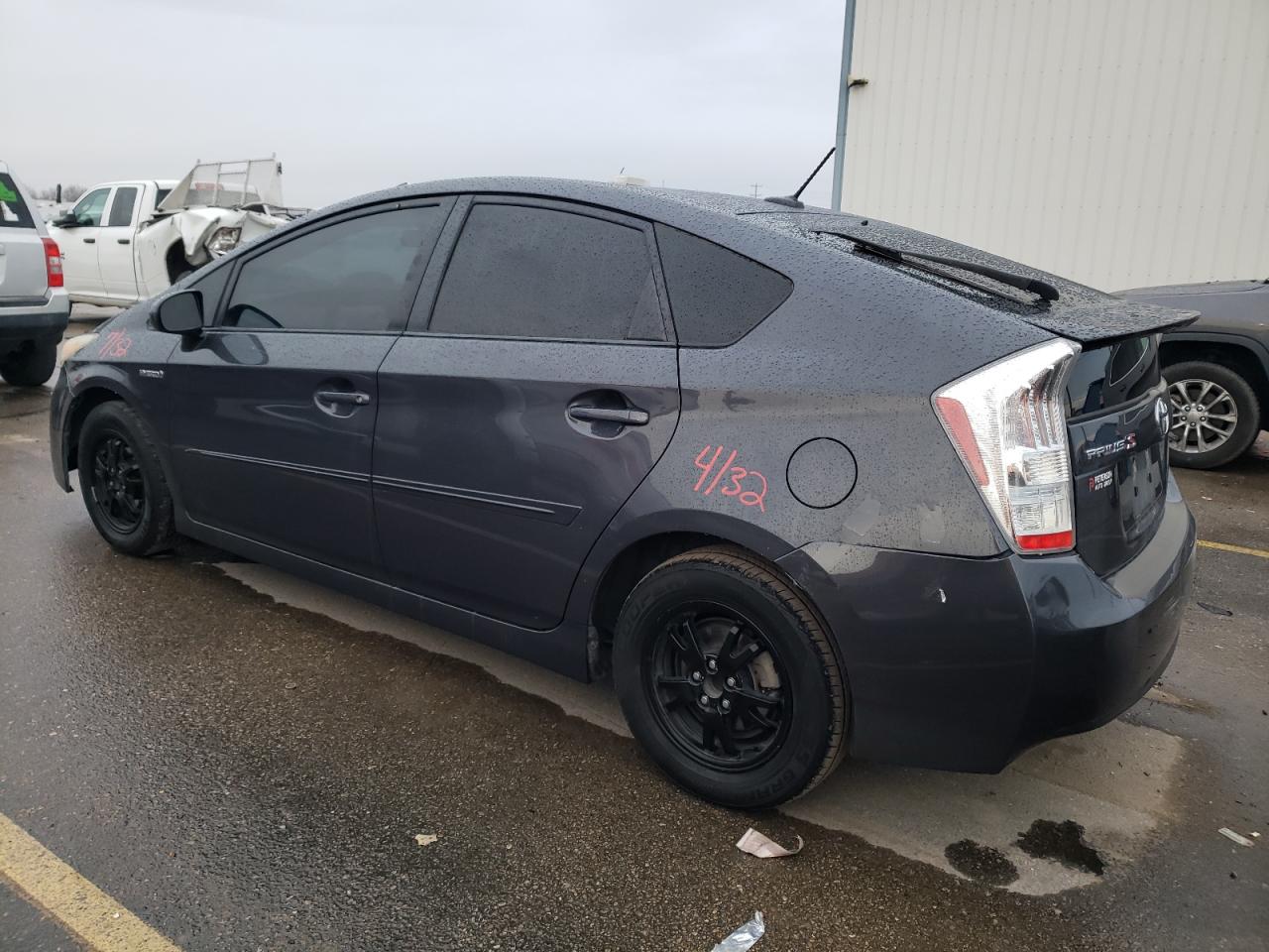Image 2 of 2011 TOYOTA PRIUS  2011 with VIN JTDKN3DU2B5297626