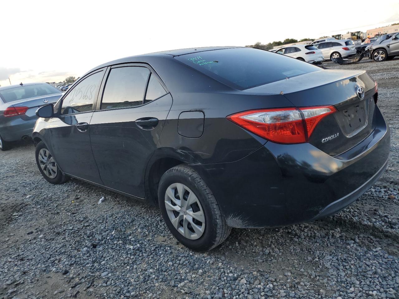 Image 2 of 2014 TOYOTA COROLLA L 2014 with VIN 2T1BURHE9EC143124