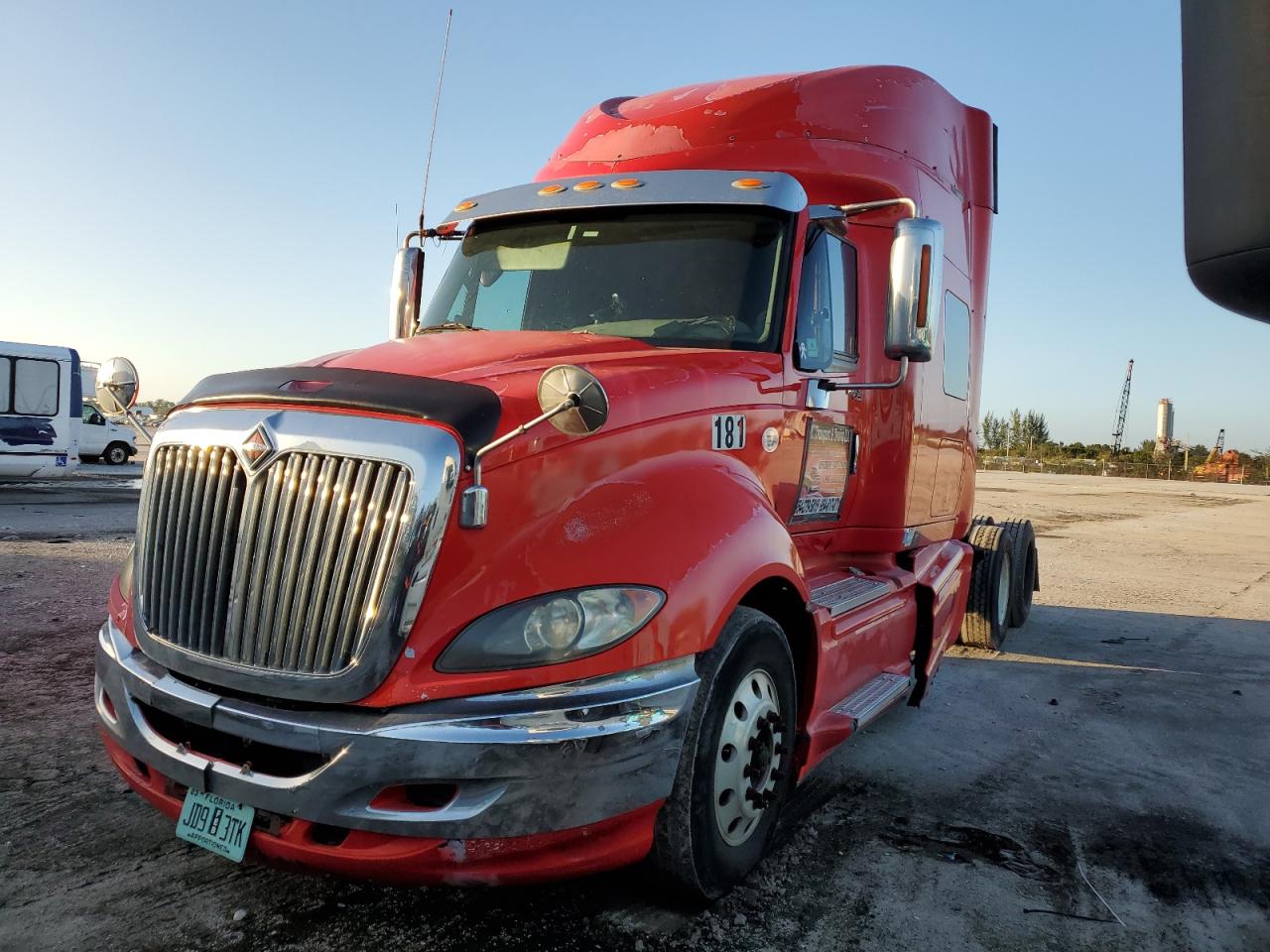 Image 2 of 2008 INTERNATIONAL PROSTAR LMTD  2008 with VIN 2HSCWAPR68C663218