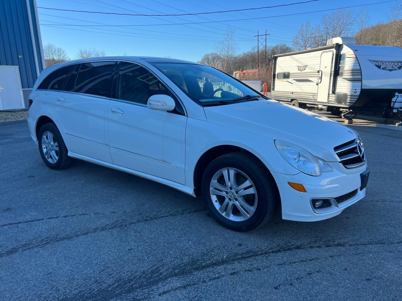 Изображение 1 2009 MERCEDES-BENZ R 350 4MATIC 2009 с VIN 4JGCB65E09A092437