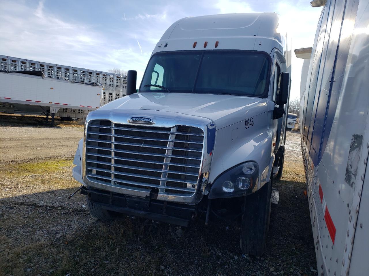 Obraz 2 z 2017 FREIGHTLINER CASCADIA 125  2017 z VIN 3AKJGLDR9HSHT4267