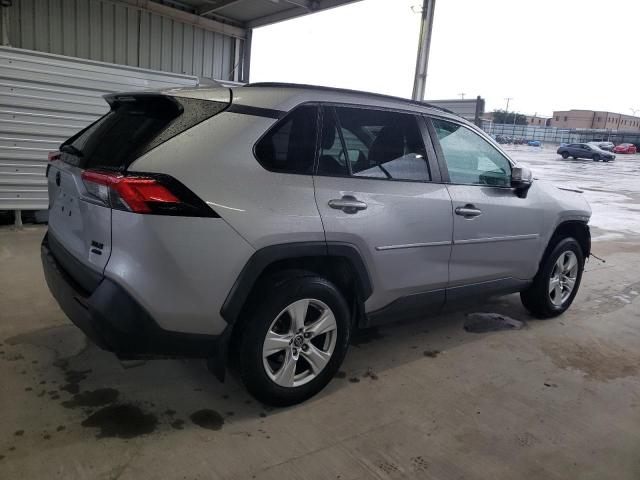 Image 3 of 2020 TOYOTA RAV4 XLE 2020 with VIN 2T3P1RFV8LC078157