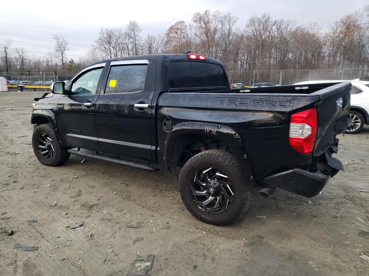Изображение 2 2021 TOYOTA TUNDRA CREWMAX SR5 2021 с VIN 5TFDY5F18MX004365