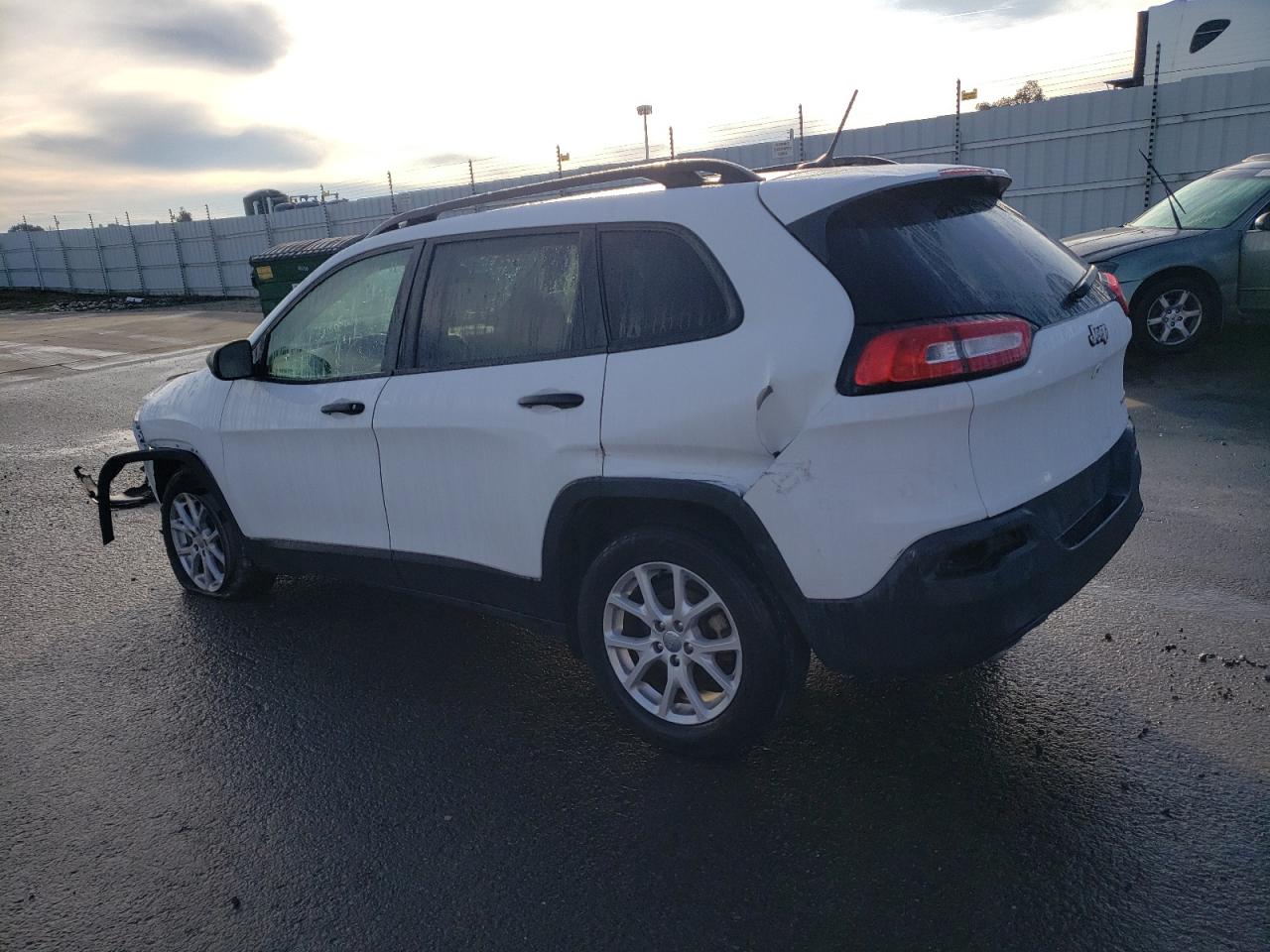 Image 2 of 2017 JEEP CHEROKEE SPORT 2017 with VIN 1C4PJLAB9HW593041