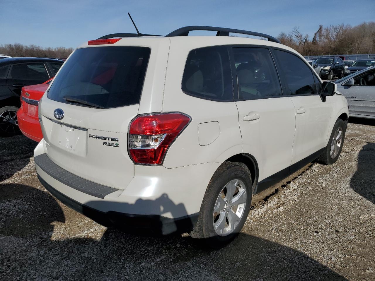 Image 3 of 2015 SUBARU FORESTER 2.5I PREMIUM 2015 with VIN JF2SJADCXFH452503