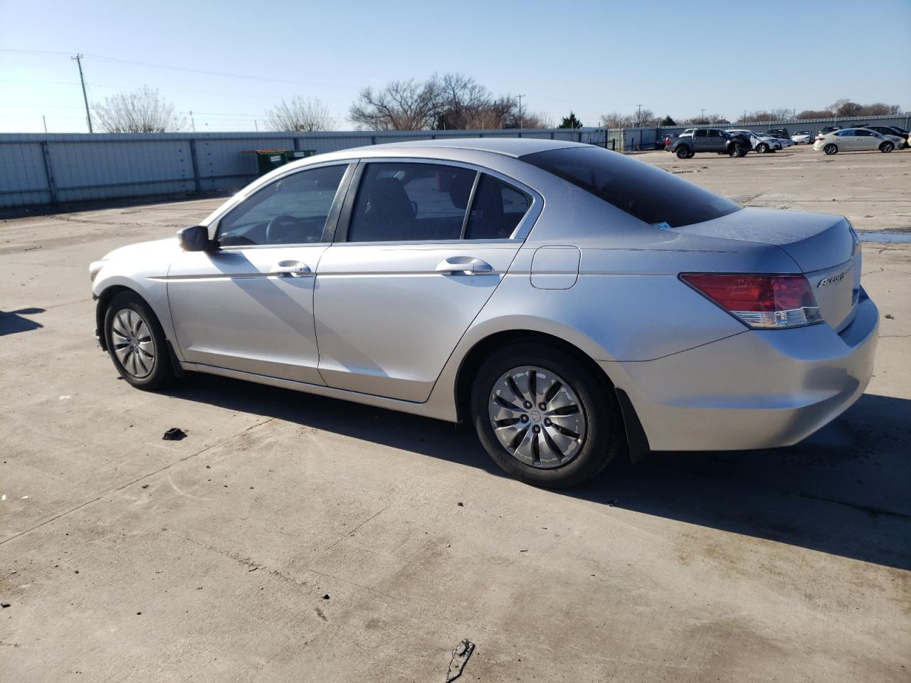 Изображение 2 2008 HONDA ACCORD LX 2008 с VIN JHMCP26378C005288