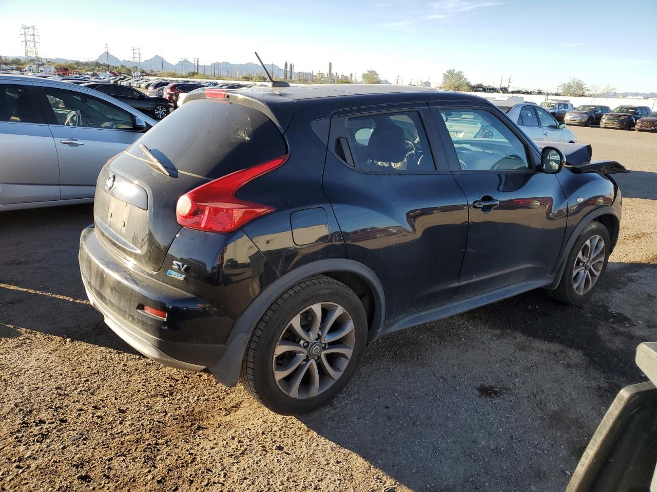 Obraz 3 z 2012 NISSAN JUKE S 2012 z VIN JN8AF5MR1CT114587