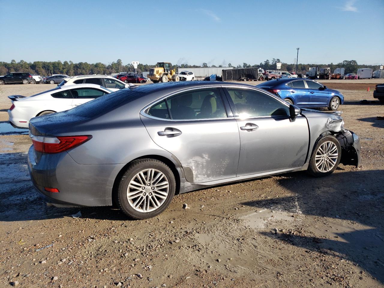 Image 3 of 2013 LEXUS ES 350 2013 with VIN JTHBK1GG5D2013217