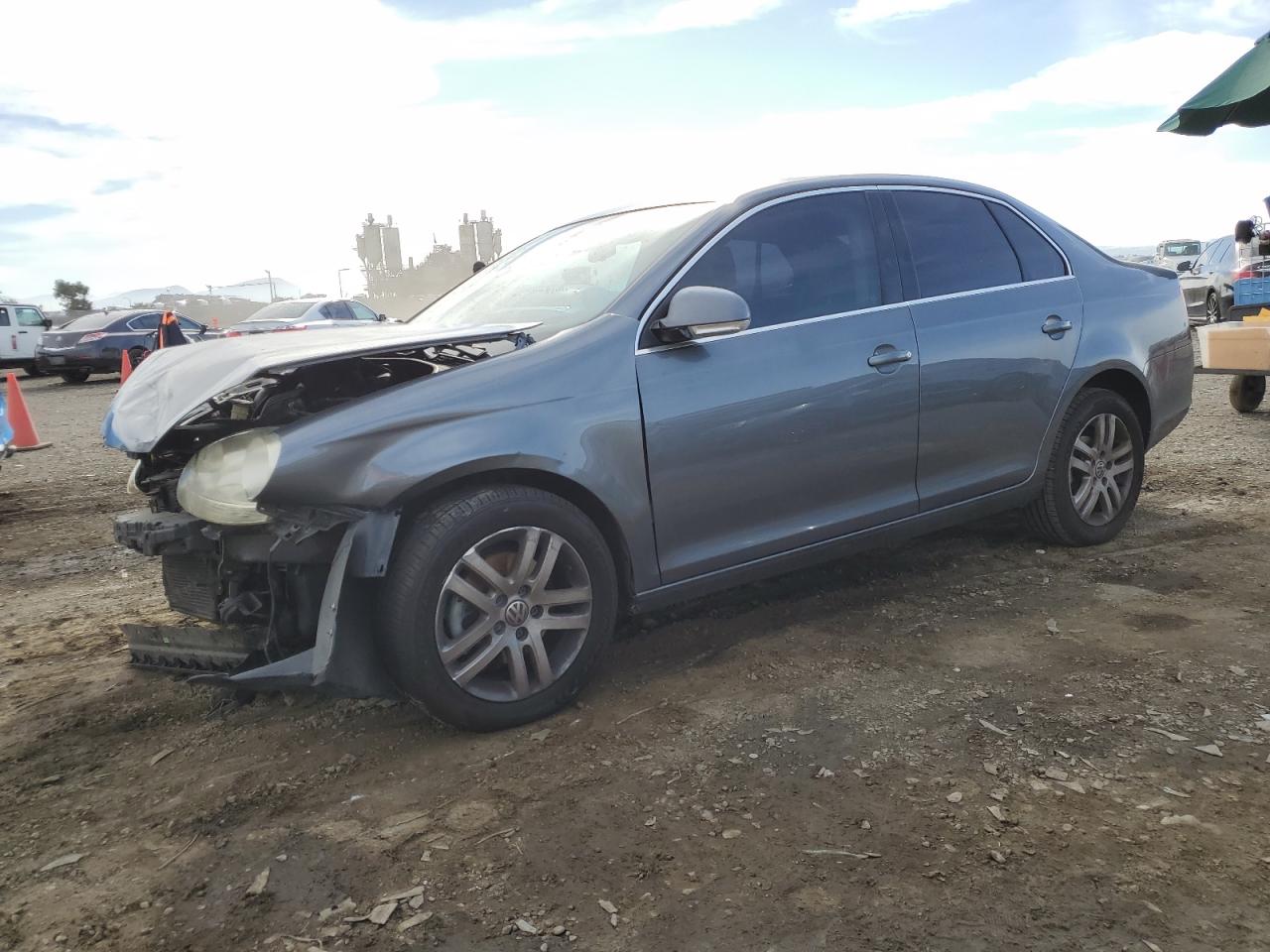 Obraz 1 z 2005 VOLKSWAGEN NEW JETTA TDI OPTION PACKAGE 1 2005 z VIN 3VWST71K55M623897