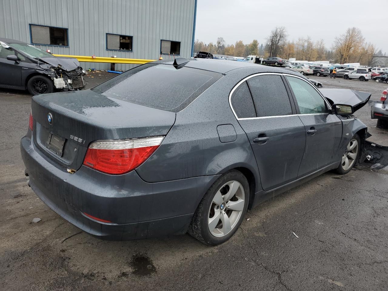Obraz 3 z 2008 BMW 528 I 2008 z VIN WBANU53528C114622
