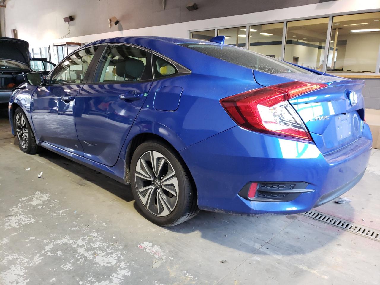 Image 2 of 2018 HONDA CIVIC EXL 2018 with VIN JHMFC1F77JX029885