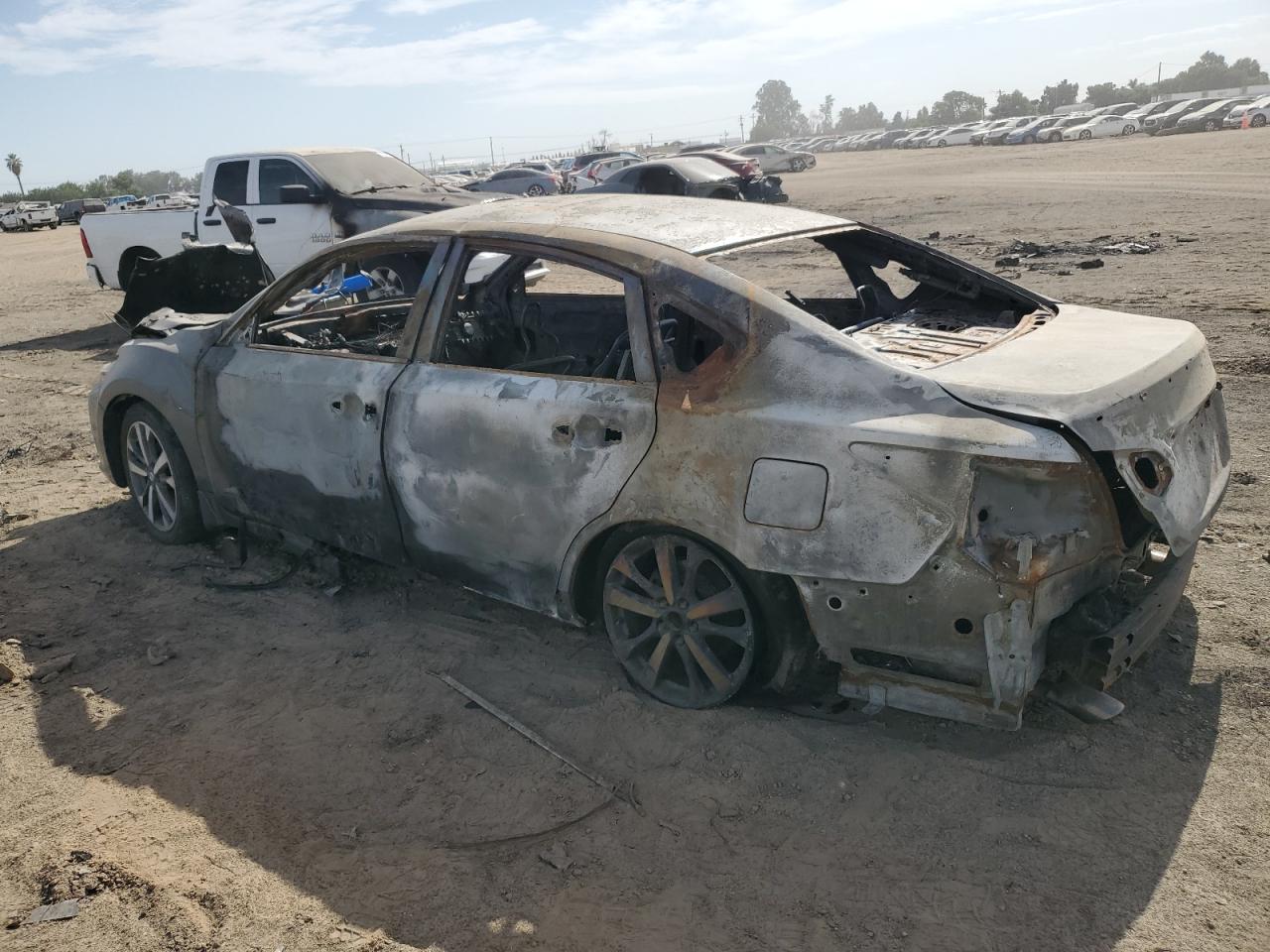 Изображение 2 2017 NISSAN ALTIMA 2.5 2017 с VIN 1N4AL3AP0HC184316