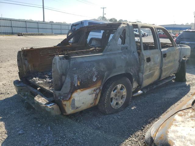 Obraz 3 z 2004 CHEVROLET AVALANCHE C1500 2004 z VIN 3GNEC12T24G121891