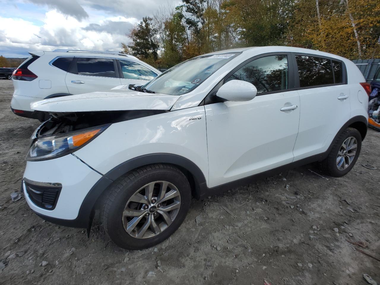 Image 1 of 2015 KIA SPORTAGE LX 2015 with VIN KNDPBCAC9F7748412