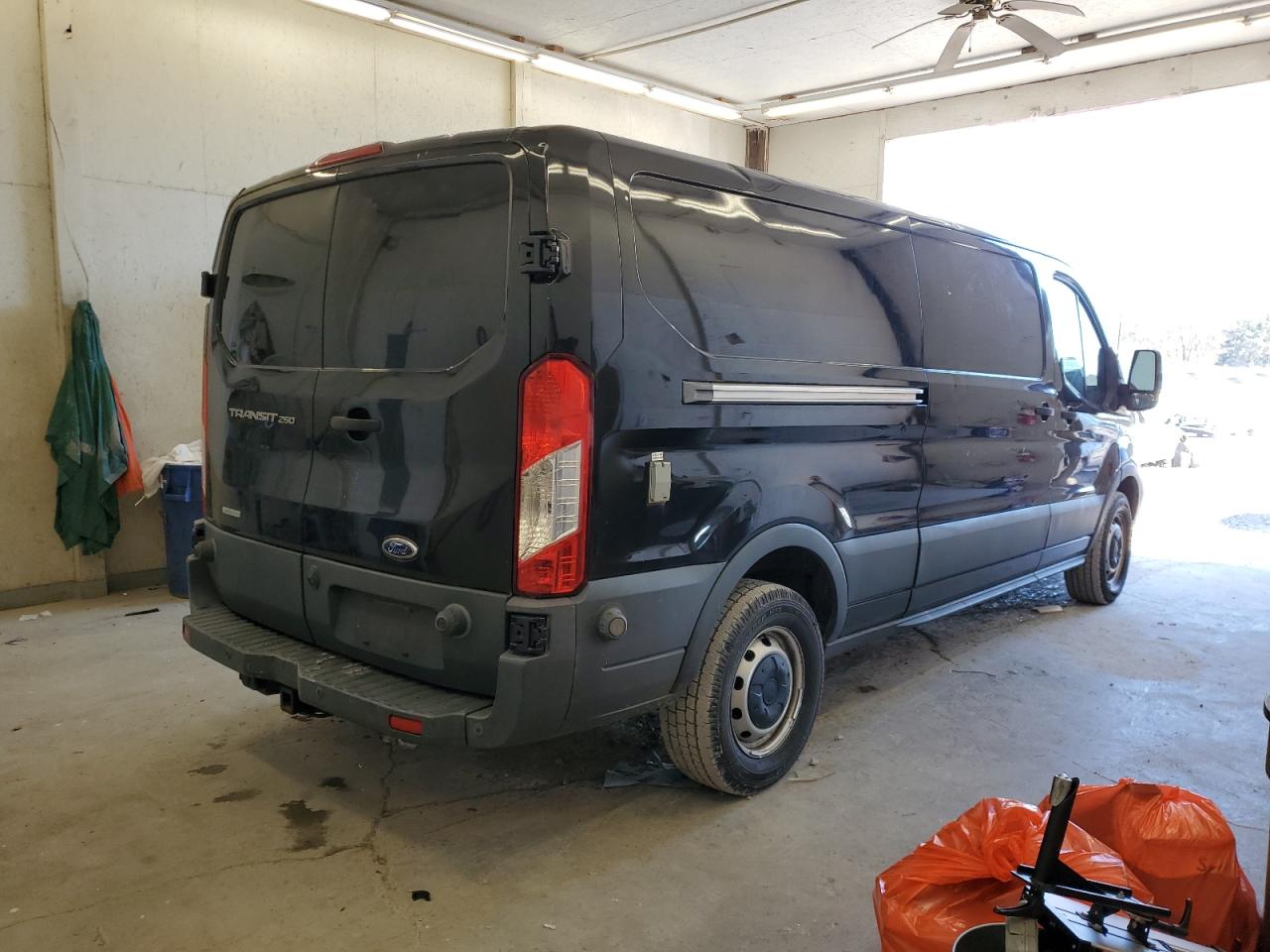 Изображение 3 2015 FORD TRANSIT T-250 2015 с VIN 1FTYR2YGXFKB13019