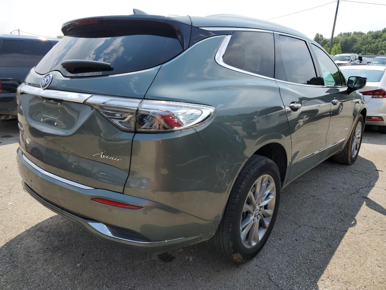 Obraz 3 z 2023 BUICK ENCLAVE AVENIR 2023 z VIN 5GAEVCKW2PJ218103