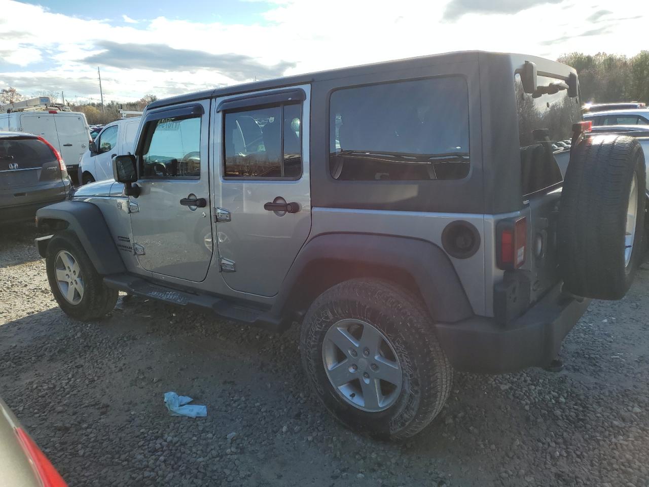 Obraz 2 z 2015 JEEP WRANGLER UNLIMITED SPORT 2015 z VIN 1C4BJWDG9FL763092