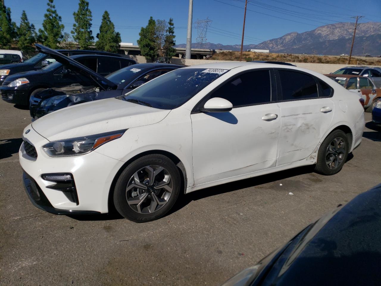 Изображение 1 2021 KIA FORTE FE 2021 с VIN 3KPF24AD6ME375594