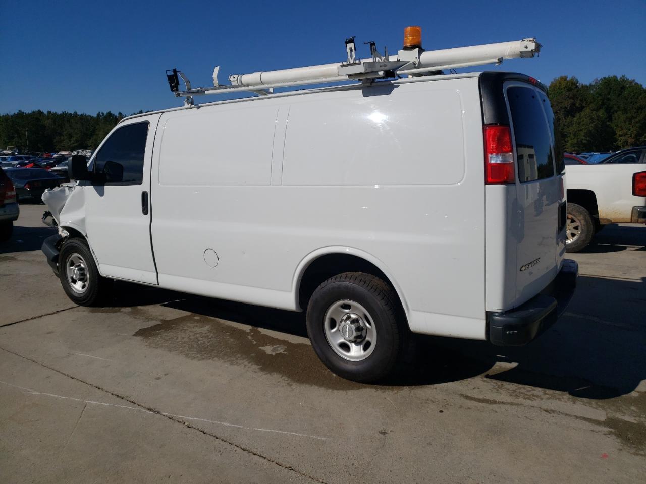 Изображение 2 2019 CHEVROLET EXPRESS G2500  2019 с VIN 1GCWGAFG5K1183196