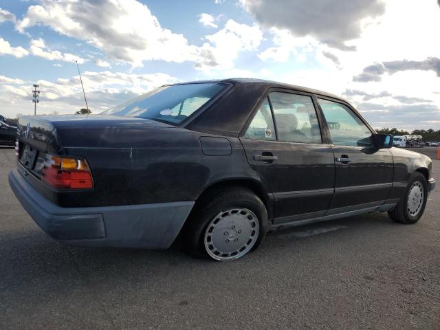 Image 3 of 1987 MERCEDES-BENZ 260 E 1987 with VIN WDBEA26D0HA513004