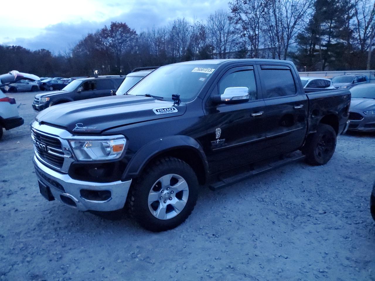Obraz 1 z 2019 RAM 1500 BIG HORN/LONE STAR 2019 z VIN 1C6SRFFT9KN669237