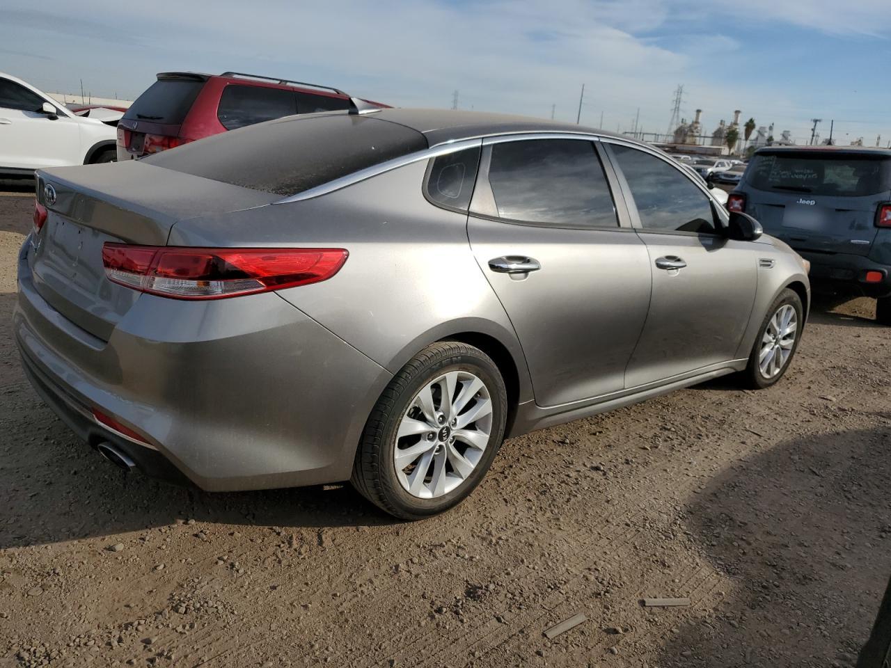 Изображение 3 2017 KIA OPTIMA LX 2017 с VIN 5XXGT4L30HG139218