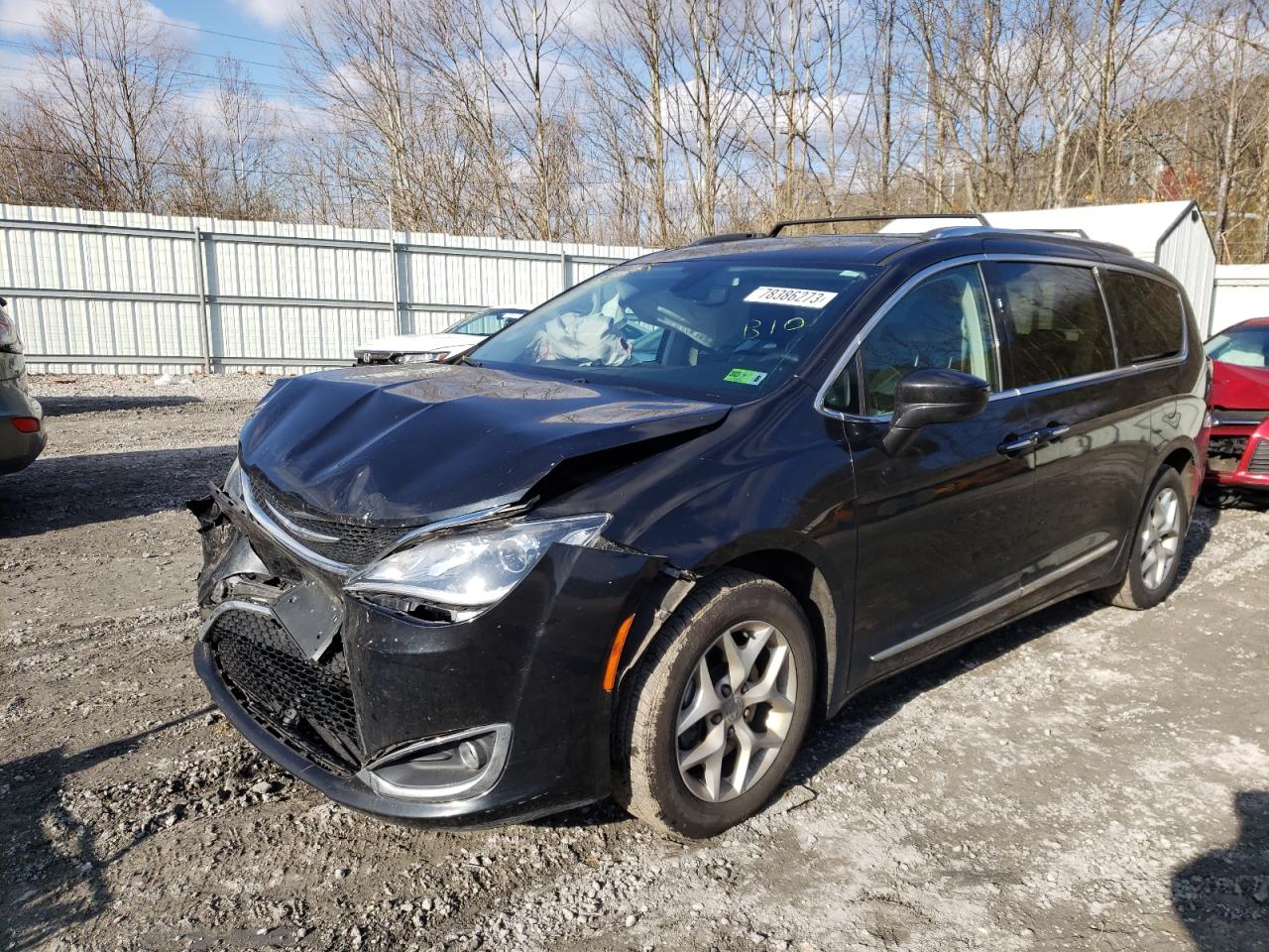 Obraz 1 z 2020 CHRYSLER PACIFICA TOURING L 2020 z VIN 2C4RC1BG7LR115350