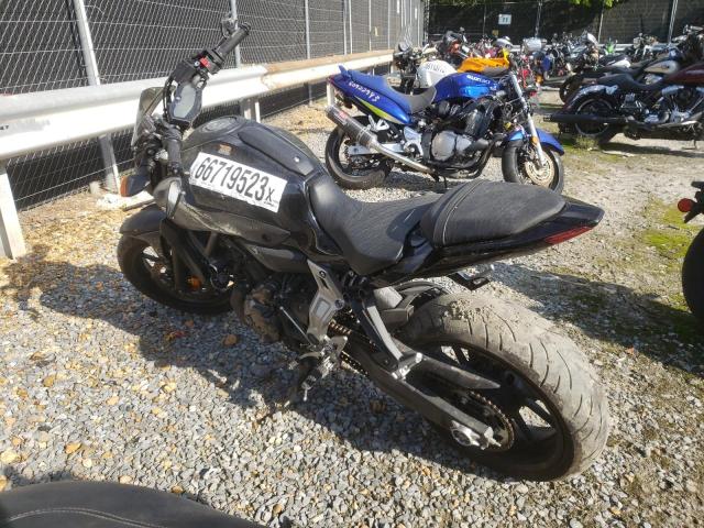 Obraz 3 z 2016 YAMAHA FZ07  2016 z VIN JYARM06E9GA011156