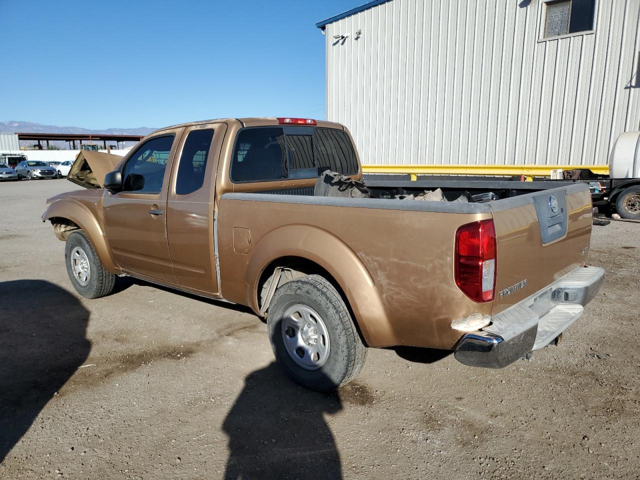 Image 2 of 2005 NISSAN FRONTIER KING CAB XE 2005 with VIN 1N6BD06T65C432206