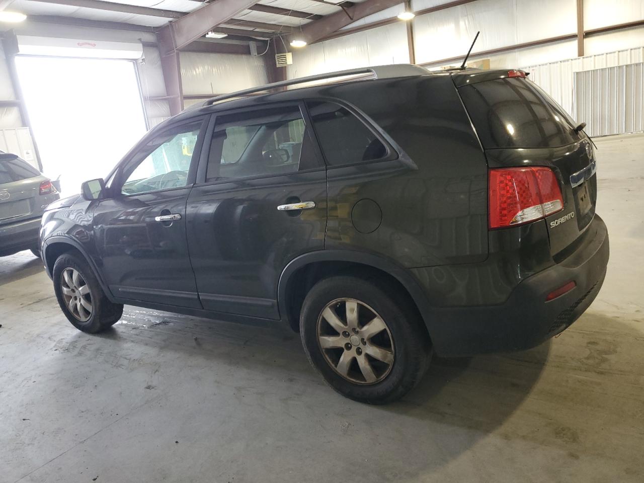 Image 2 of 2011 KIA SORENTO BASE 2011 with VIN 5XYKT4A10BG105701