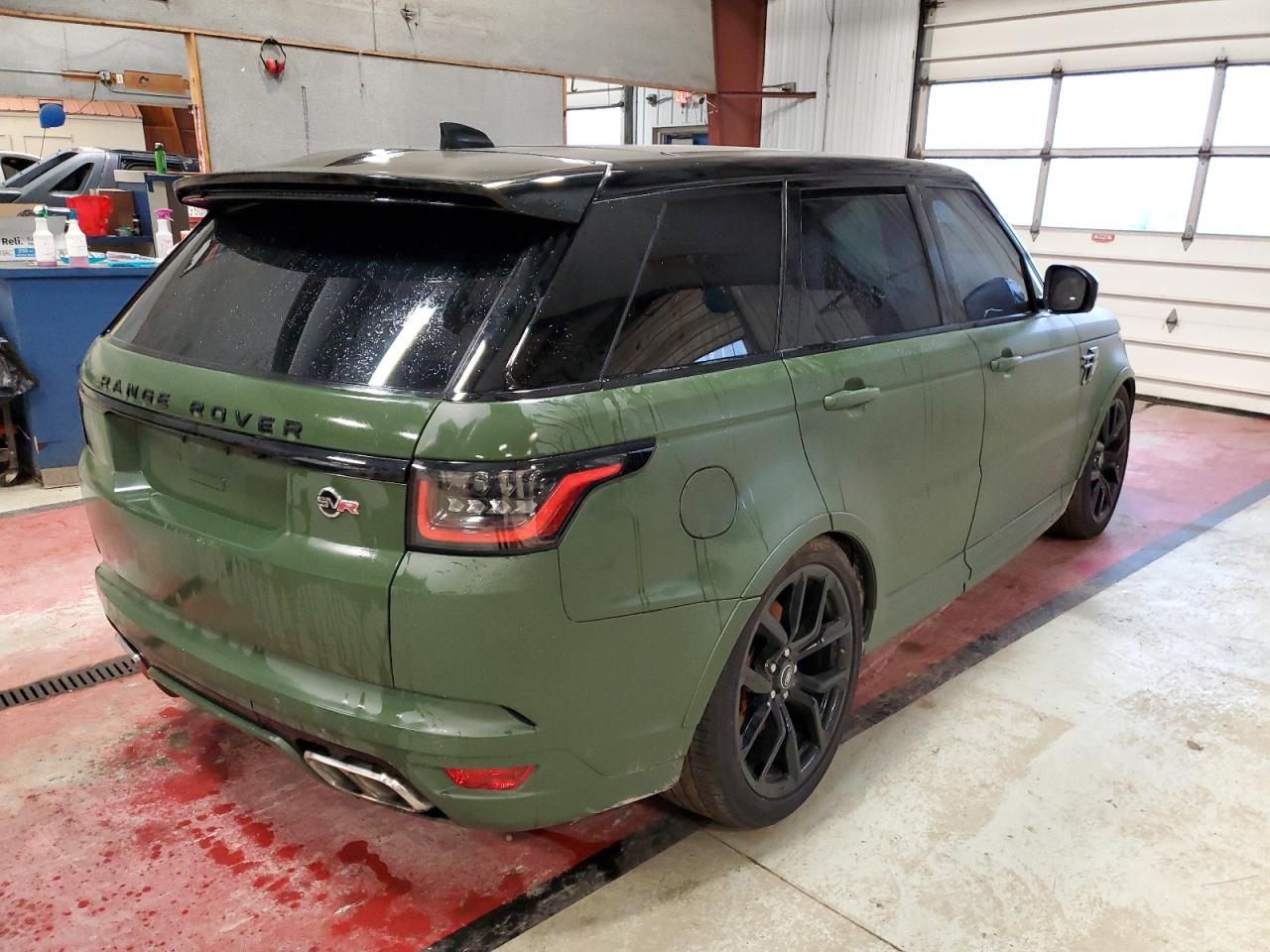 Image 3 of 2022 LAND ROVER RANGE ROVER SPORT SVR 2022 with VIN SALWZ2RE3NA228319